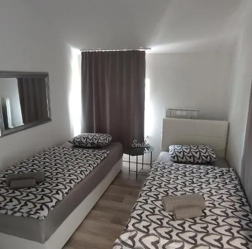 Mahala * 塞拉耶佛